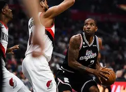 太阳城娱乐城_勇士NBA战胜快船，库里连中三分