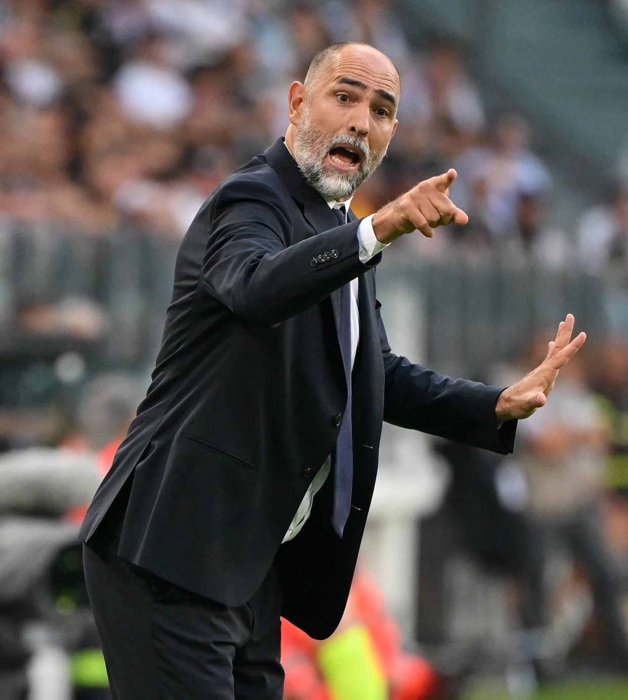 太阳城娱乐城_包含尤文图斯意甲战胜罗马弗拉霍维奇头槌建功的词条